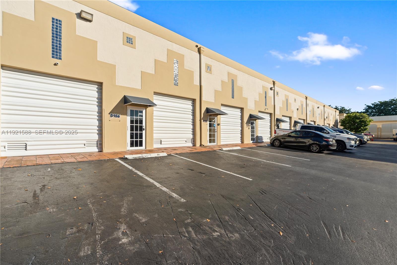 See details D106 / sq. ft. $ 2025-11-26 0 Photo