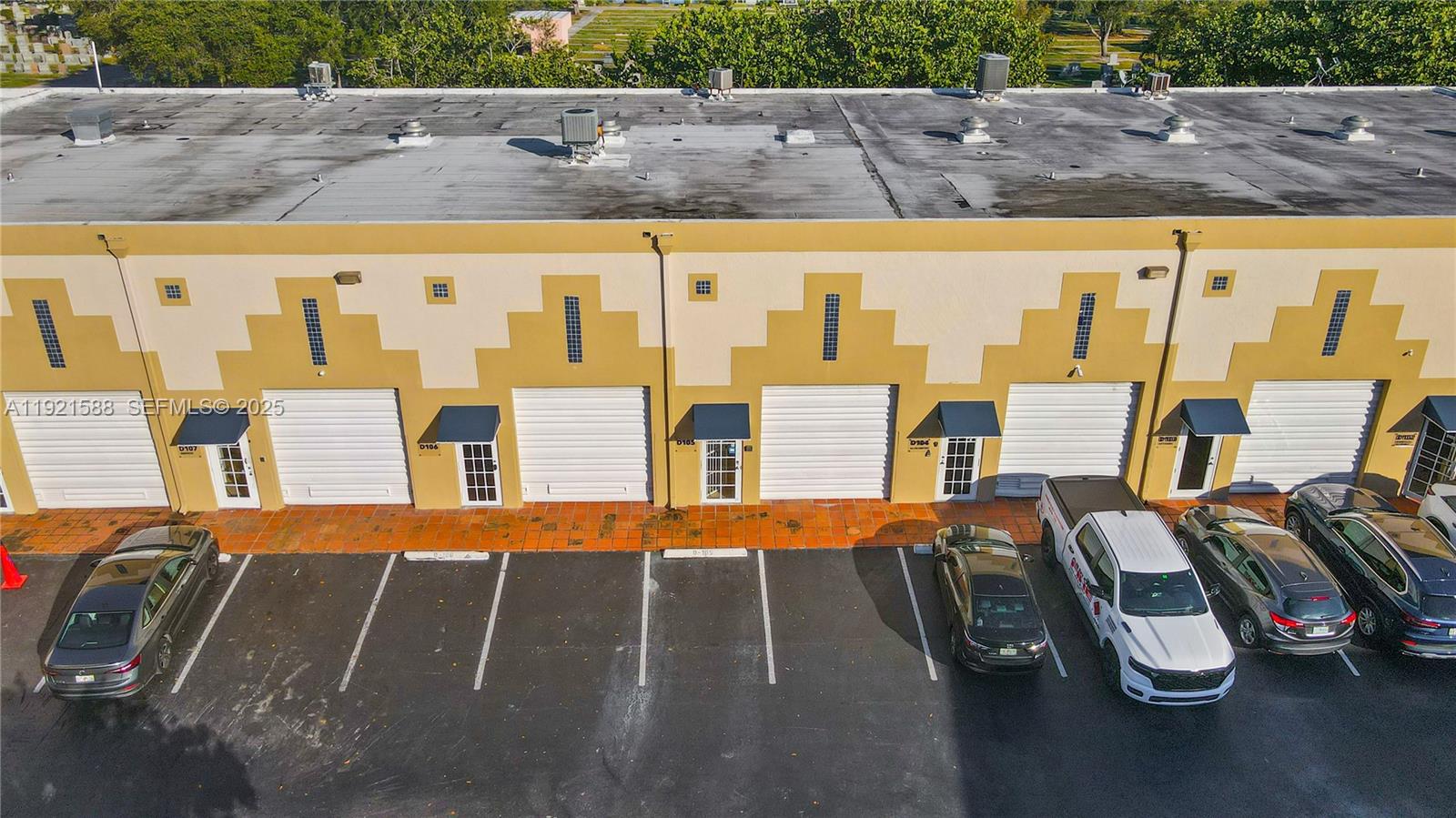 See details D106 / sq. ft. $ 2025-11-26 0 Photo