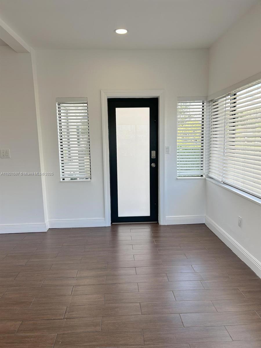 See details / 1715 sq. ft. $ 2025-11-26 0 Photo