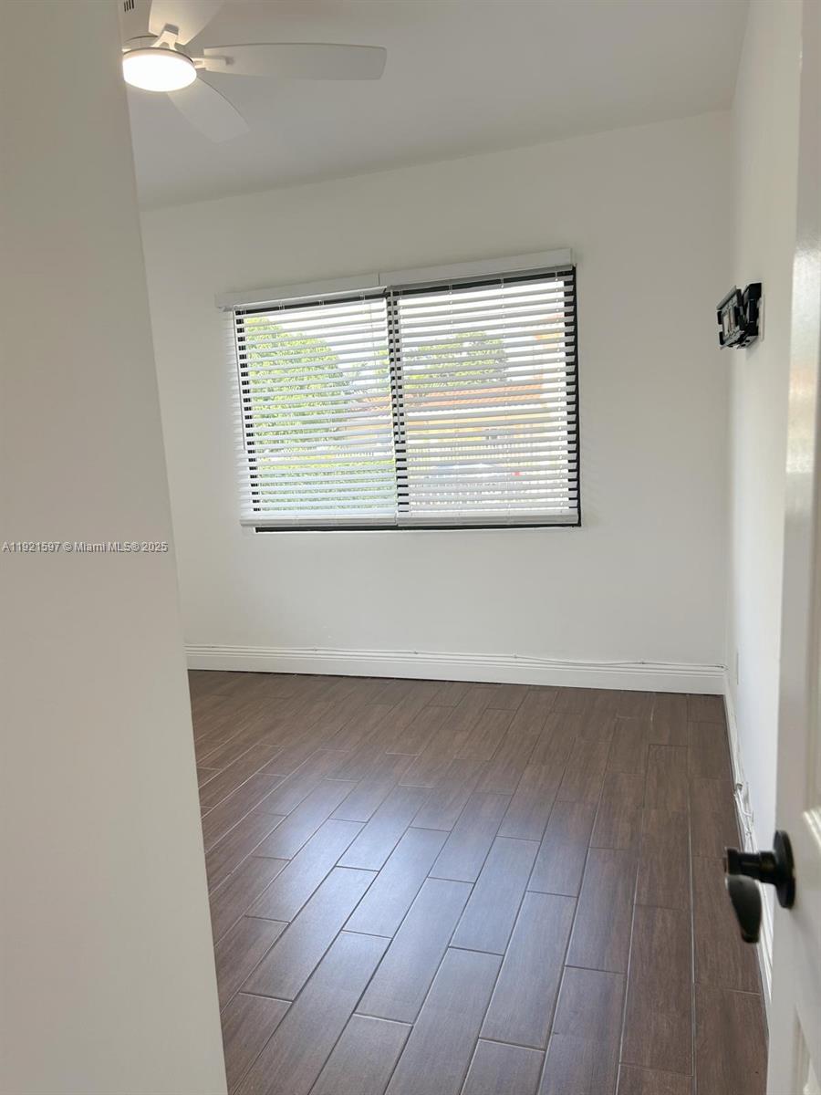 See details / 1715 sq. ft. $ 2025-11-26 0 Photo