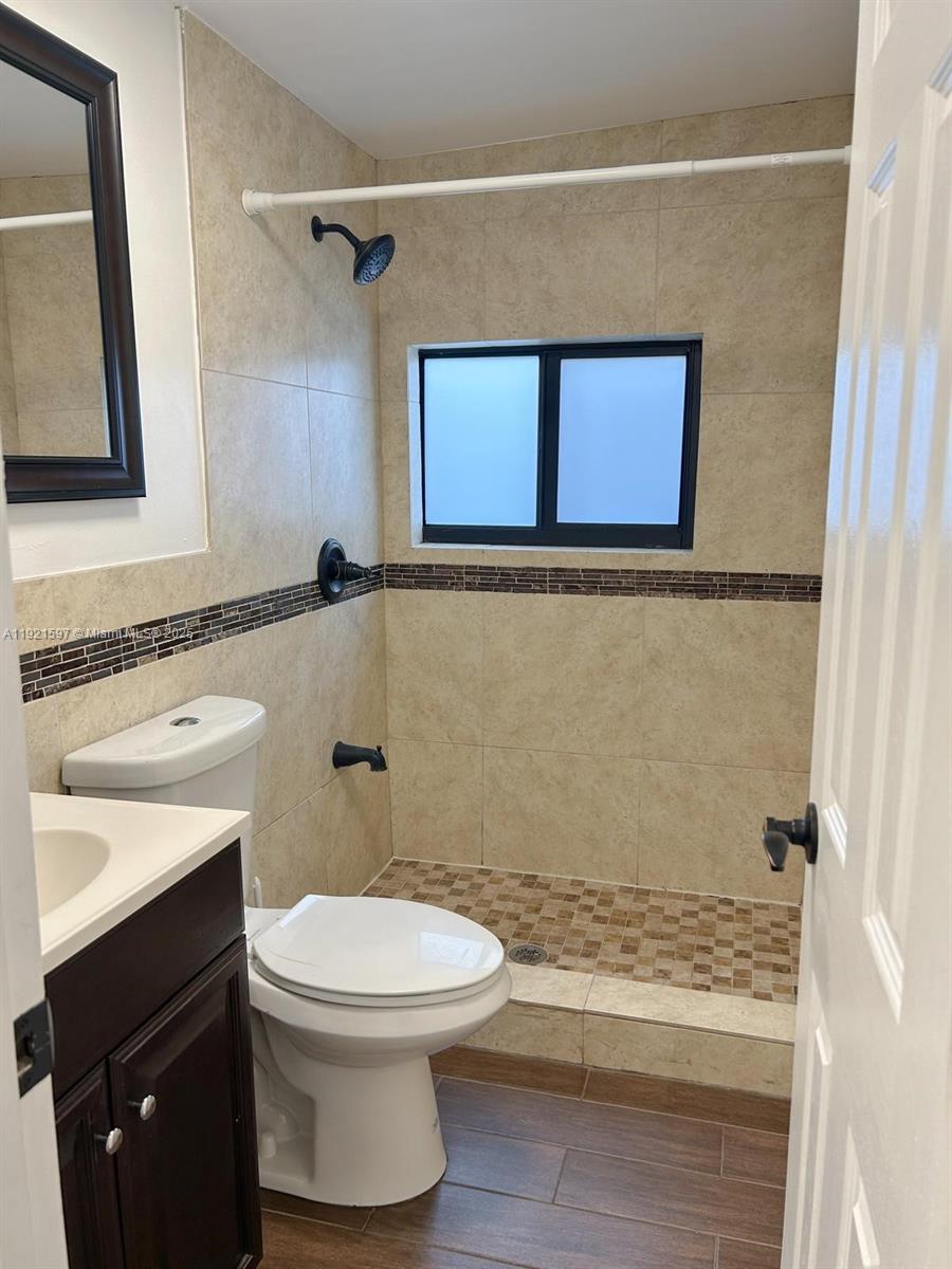 See details / 1715 sq. ft. $ 2025-11-26 0 Photo