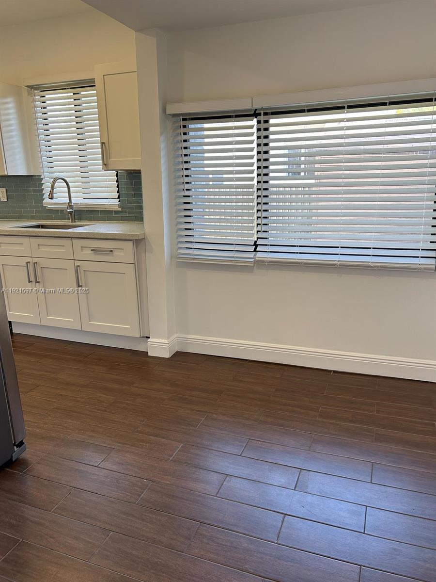 See details / 1715 sq. ft. $ 2025-11-26 0 Photo