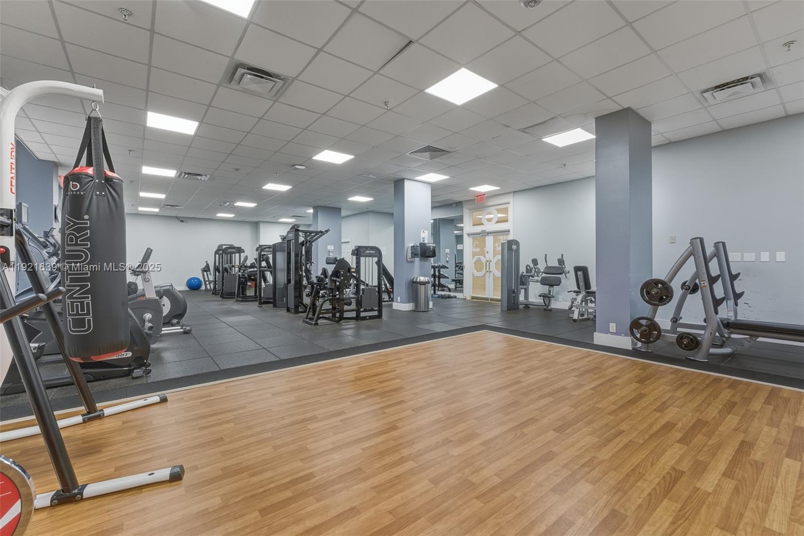 Photo of 2030 Ocean Dr  #1810, Hallandale Beach, Florida, 33009 - 