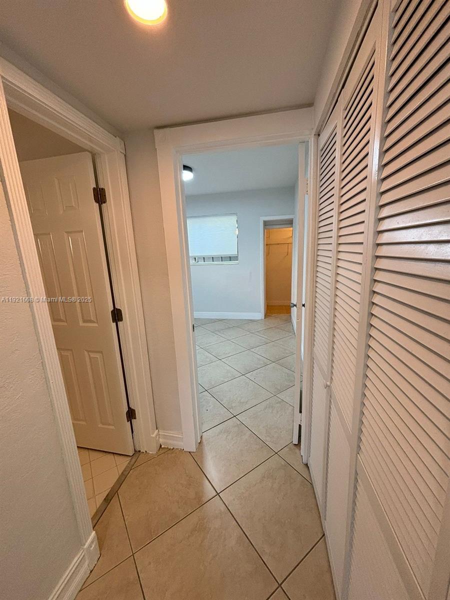 See details / 1064 sq. ft. $ 2025-11-26 0 Photo