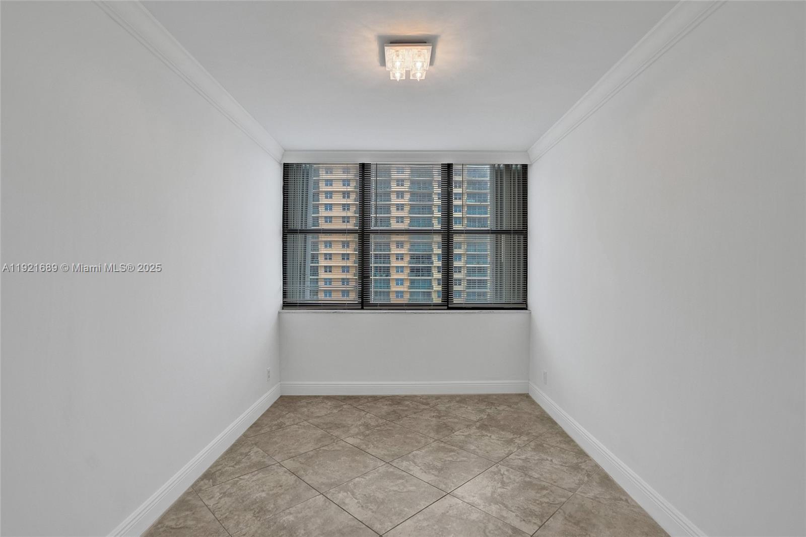 Photo of 2401 Ocean Dr  #701, Hollywood, Florida, 33019 - 