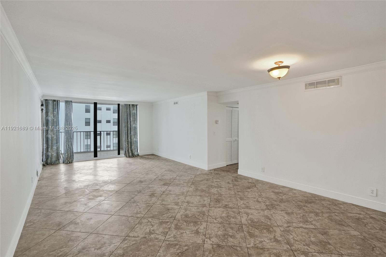 Photo of 2401 Ocean Dr  #701, Hollywood, Florida, 33019 - 