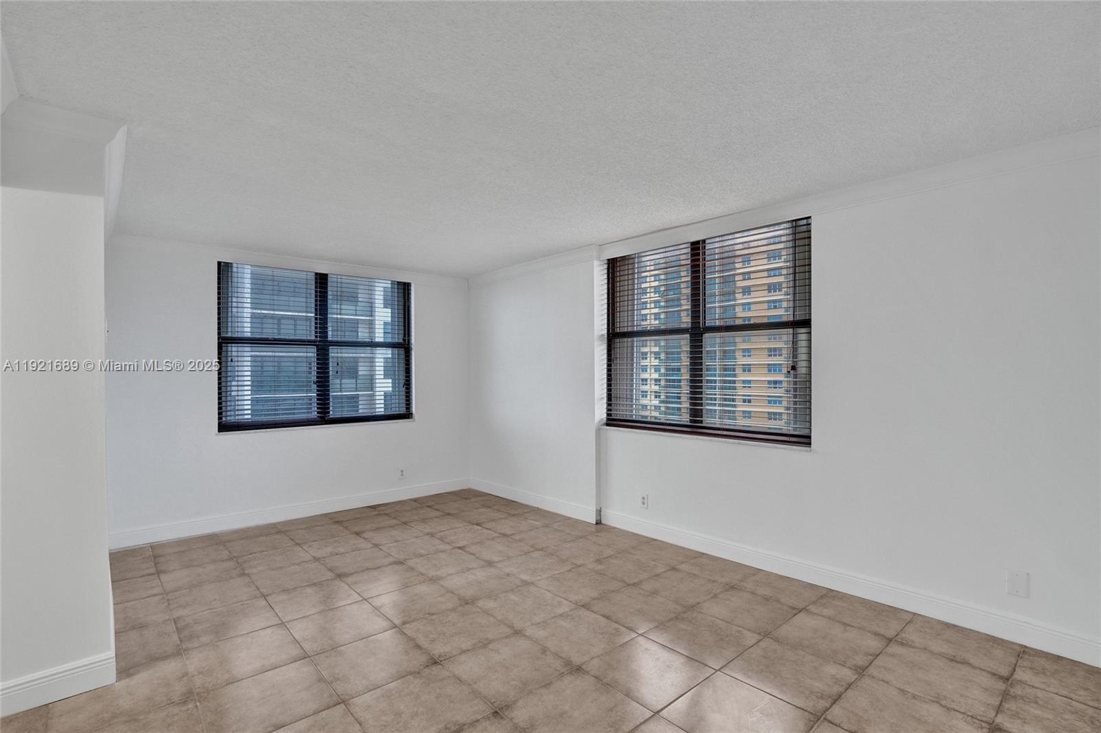 Photo of 2401 Ocean Dr  #701, Hollywood, Florida, 33019 - 