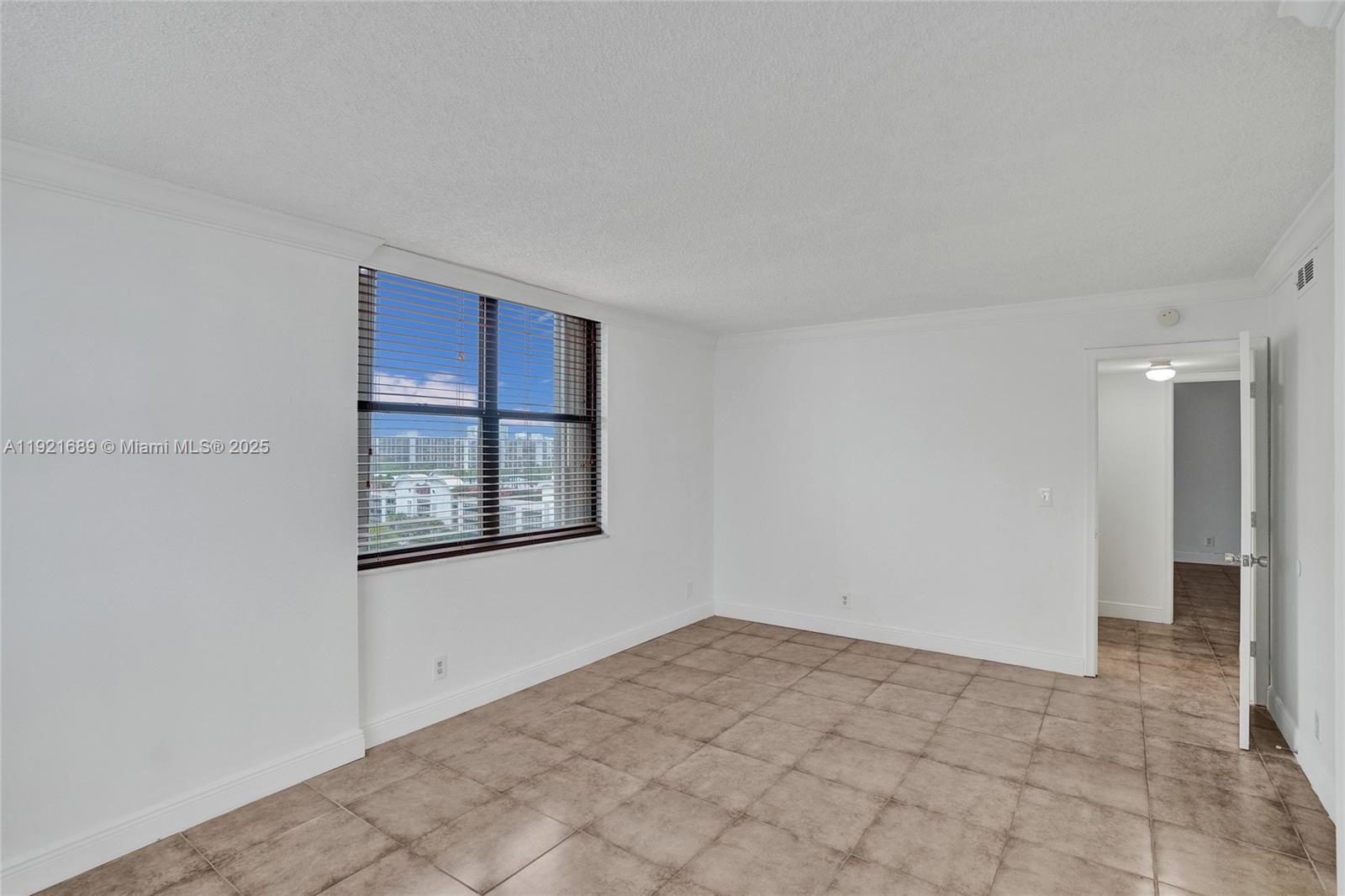 Photo of 2401 Ocean Dr  #701, Hollywood, Florida, 33019 - 