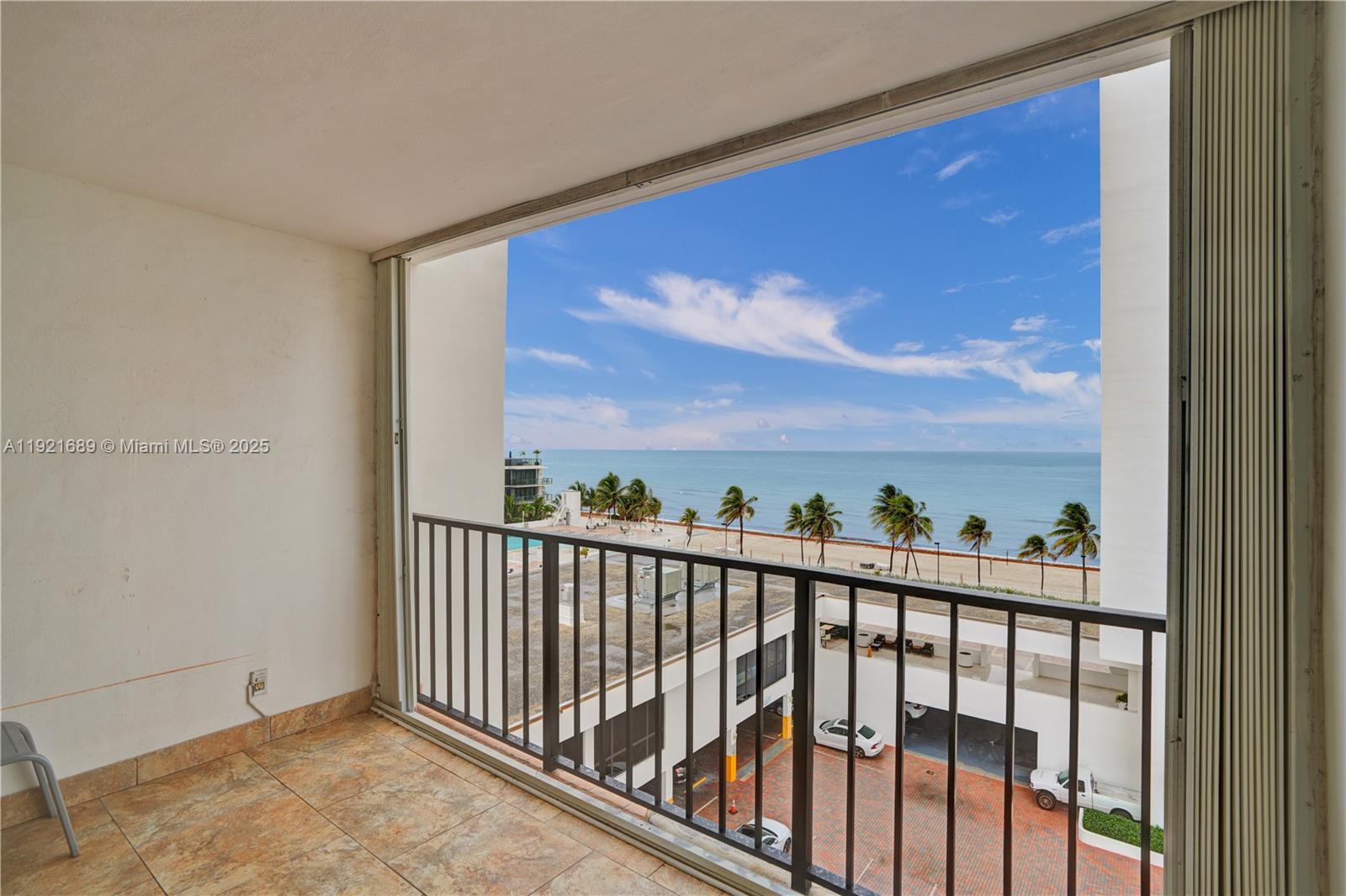 Photo of 2401 Ocean Dr  #701, Hollywood, Florida, 33019 - 