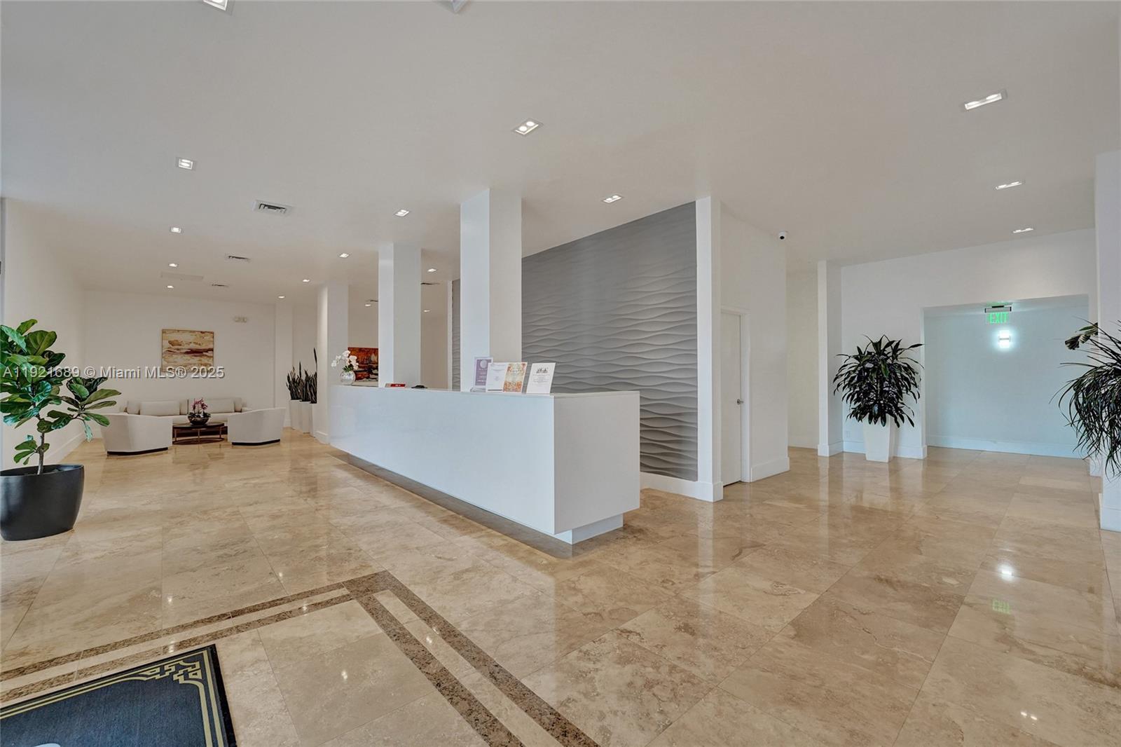 Photo of 2401 Ocean Dr  #701, Hollywood, Florida, 33019 - 