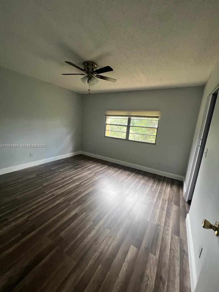   /  3013 sq. ft. $ 2025-11-26 0 Photo