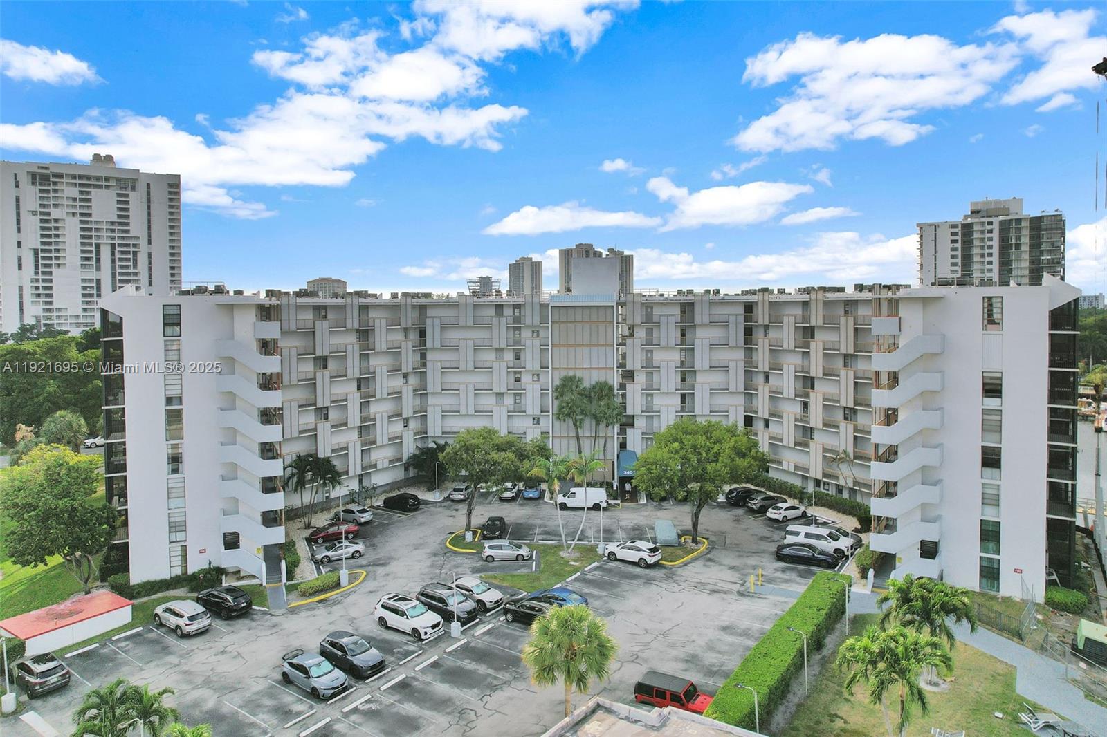 Photo of 3401 Country Club Dr  #307, Aventura, Florida, 33180 - 