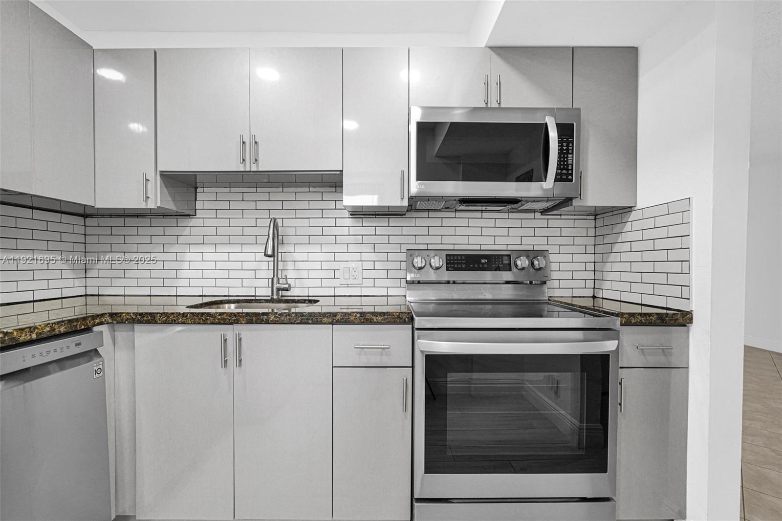 Photo of 3401 Country Club Dr  #307, Aventura, Florida, 33180 - 