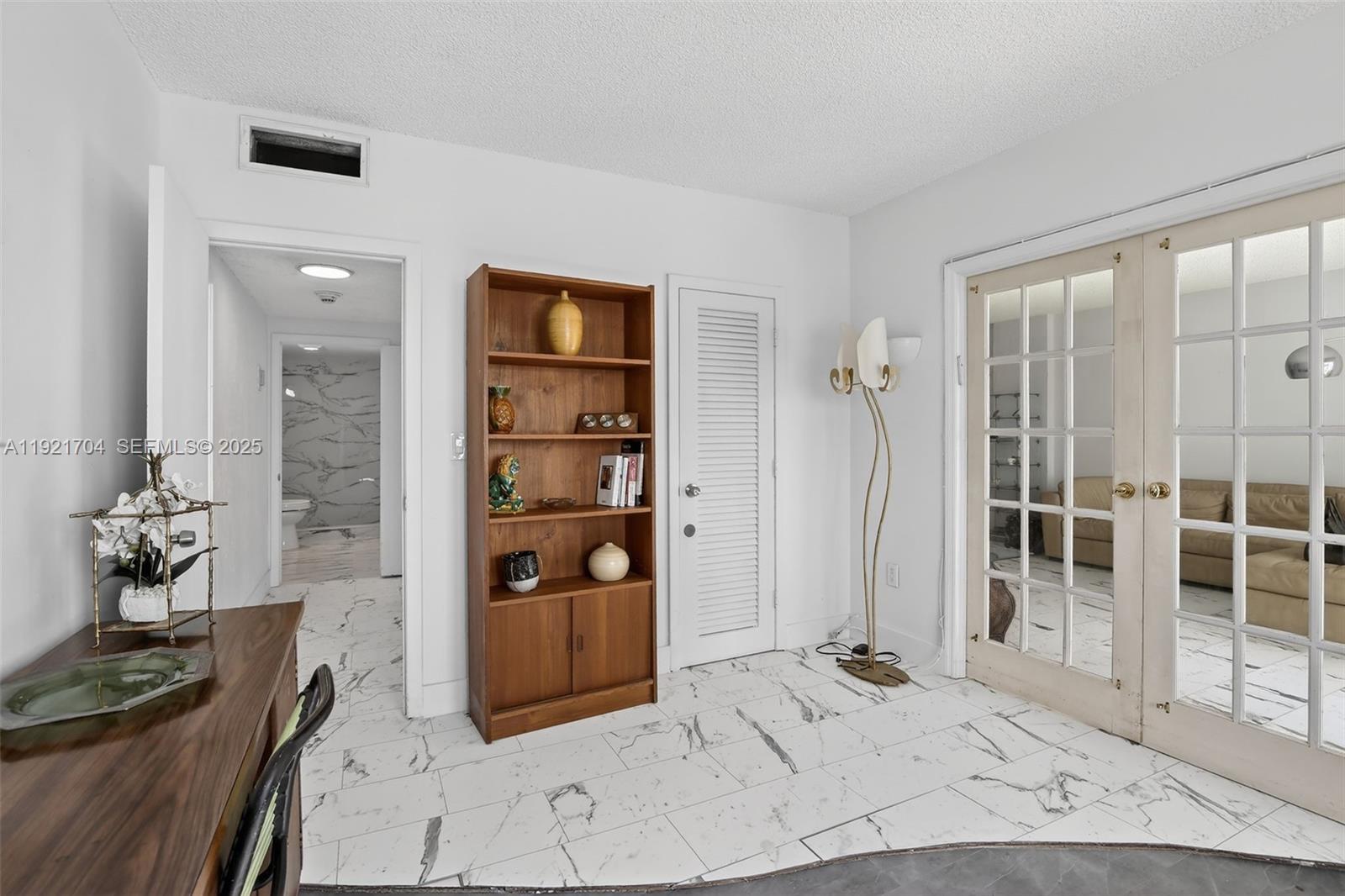 308 2 / 2 1220 sq. ft. $ 2025-11-26 0 Photo