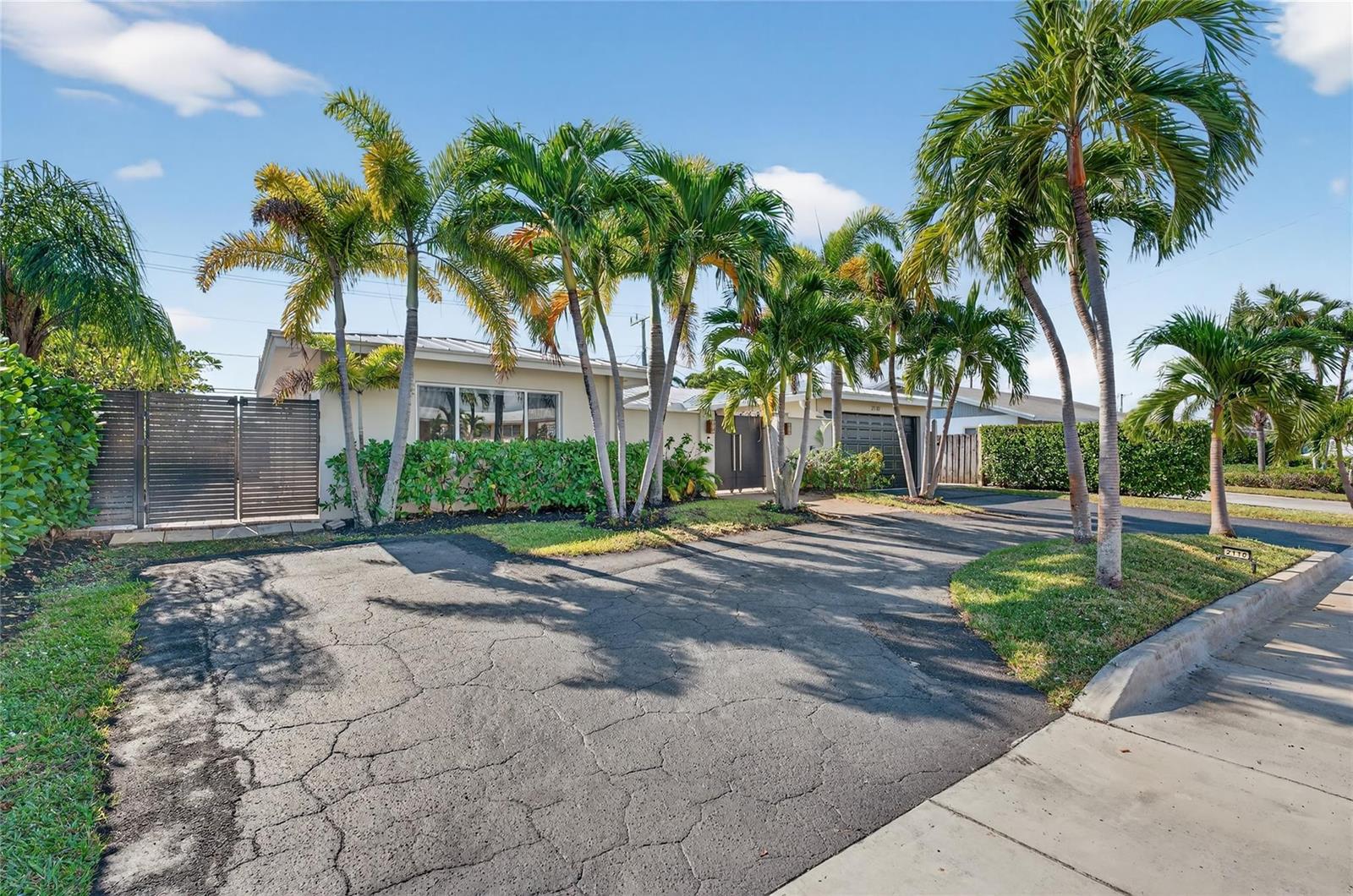 Ver detalles / 0 2533 sq. ft. $ 2026-05-13 0 foto