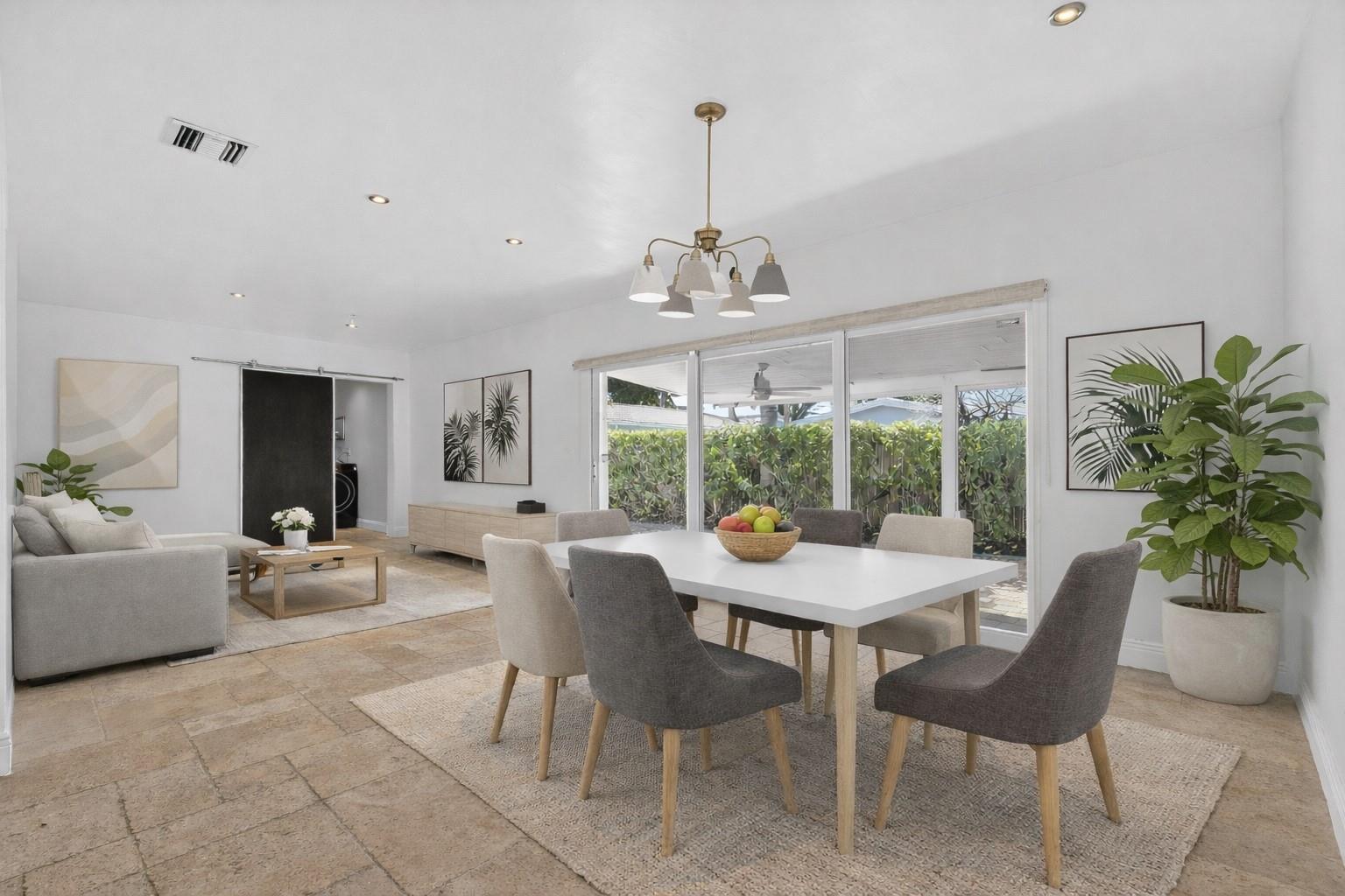 Ver detalles / 0 2533 sq. ft. $ 2026-05-13 0 foto