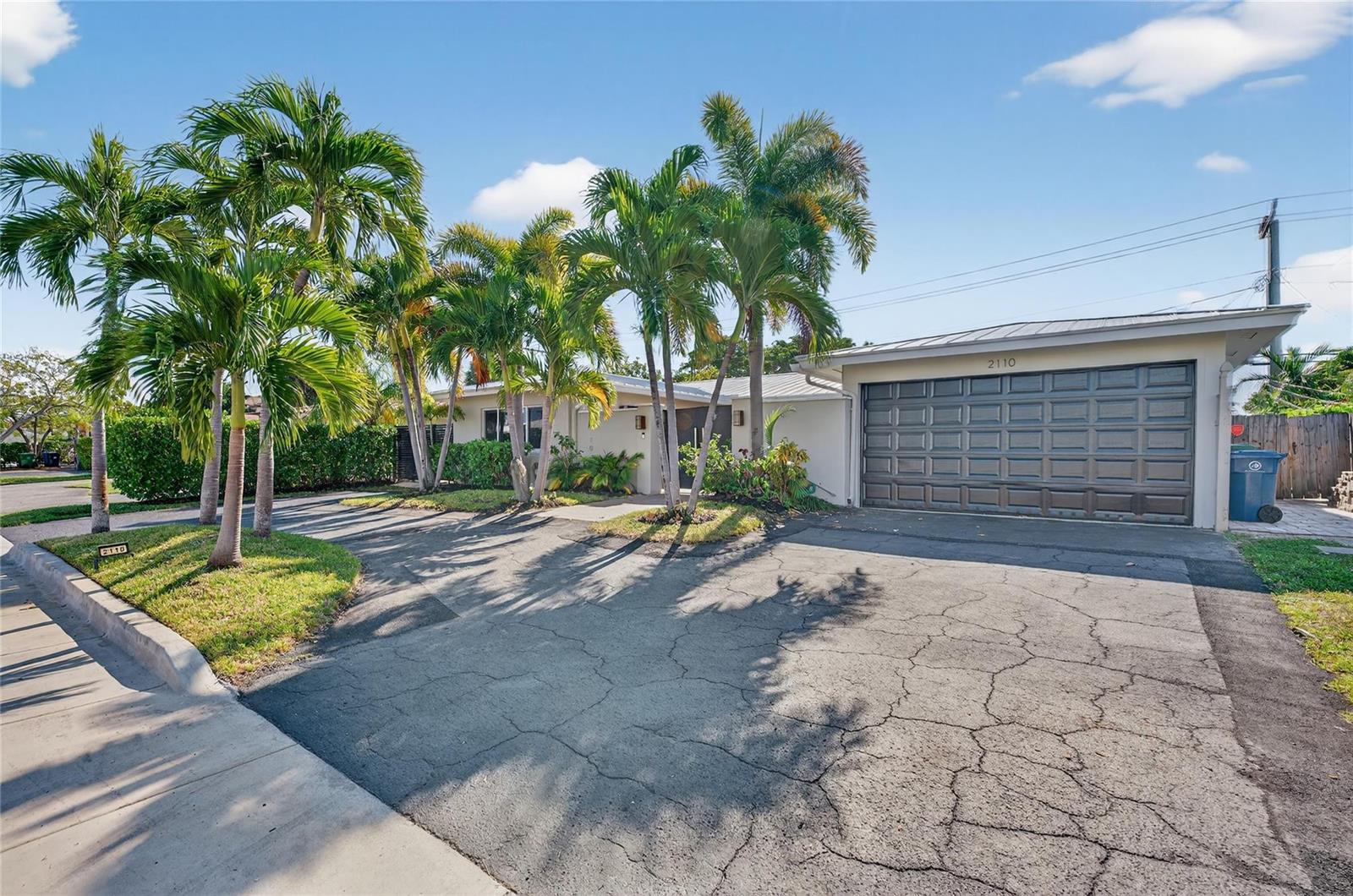 Ver detalles / 0 2533 sq. ft. $ 2026-05-13 0 foto