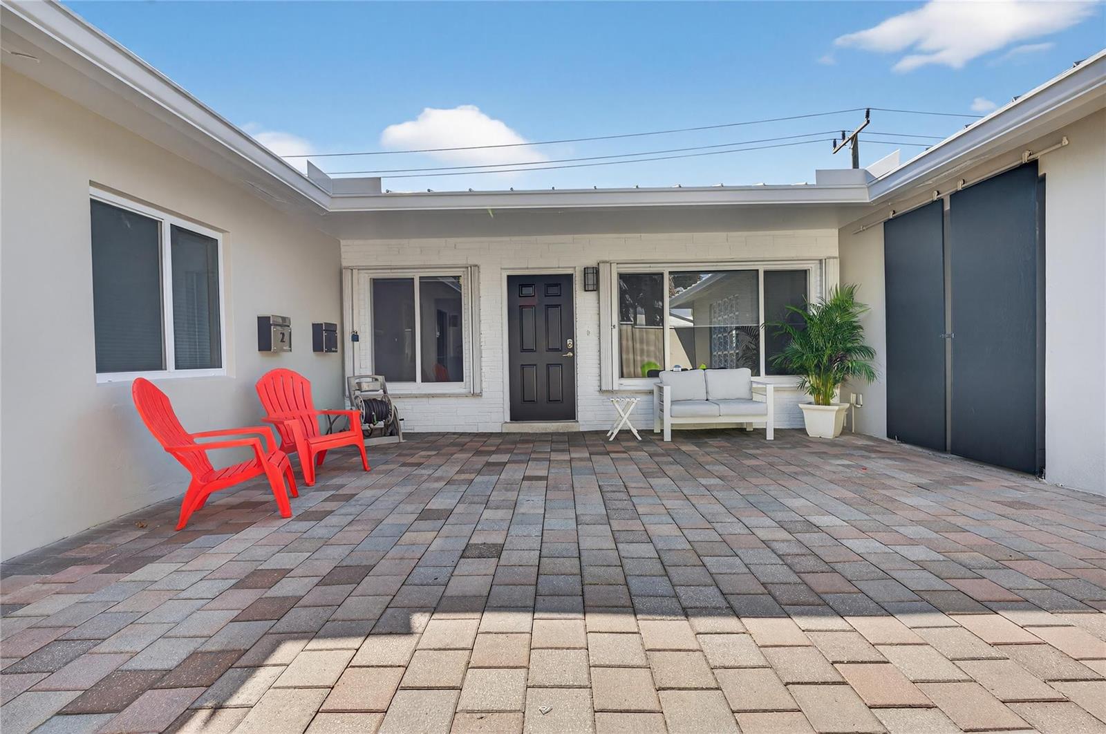 Ver detalles / 0 2533 sq. ft. $ 2026-05-13 0 foto