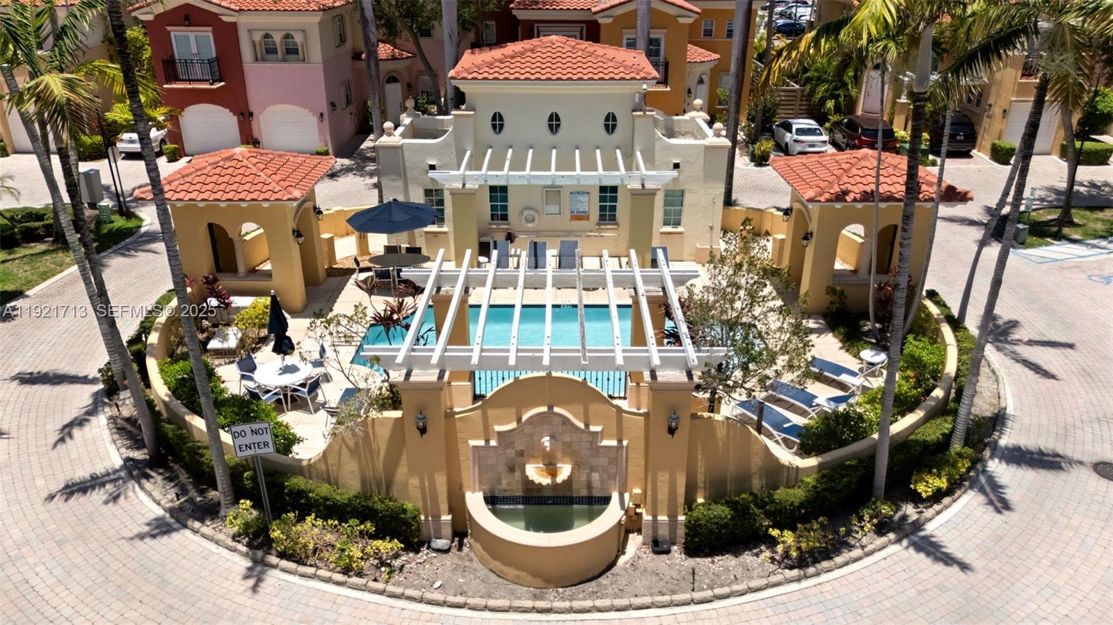 Photo of 18475 30th Pl  (18475), Aventura, Florida, 33160 - 