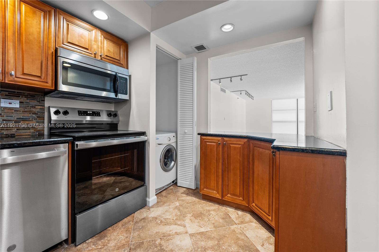 Photo of 20225 34th Ct #413, Aventura, Florida, 33180 -