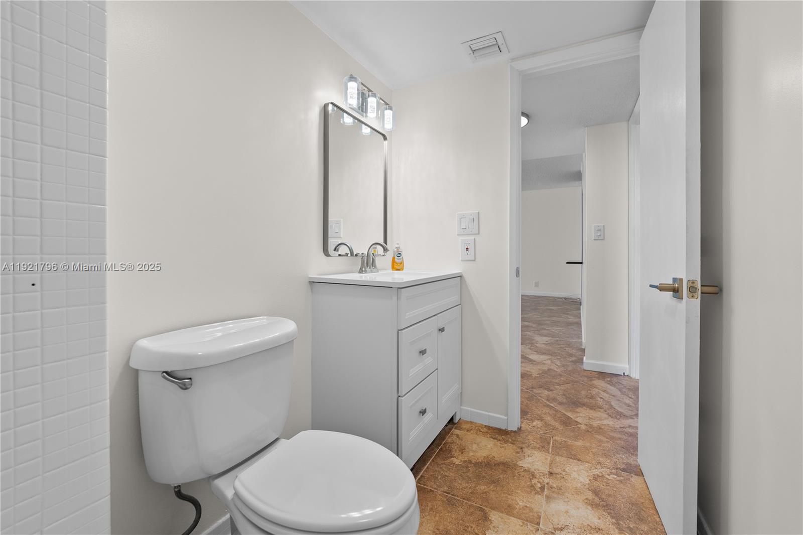 Photo of 20225 34th Ct #413, Aventura, Florida, 33180 -