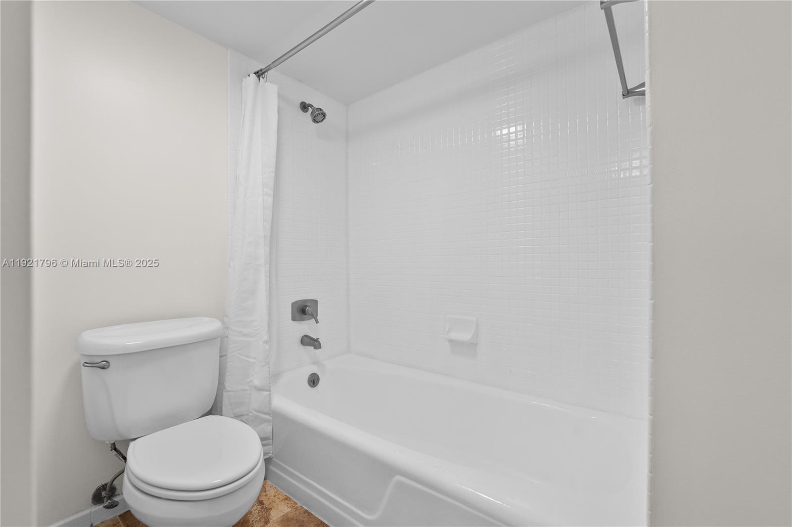 Photo of 20225 34th Ct #413, Aventura, Florida, 33180 -