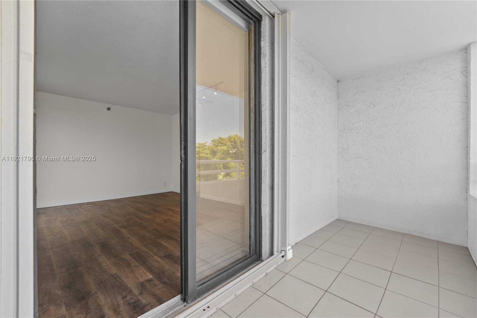 Photo of 20225 34th Ct #413, Aventura, Florida, 33180 -