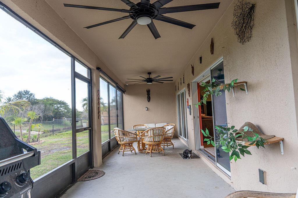 Ver detalles 2108 5 / 3 2274 sq. ft. $ 2026-06-14 0 foto