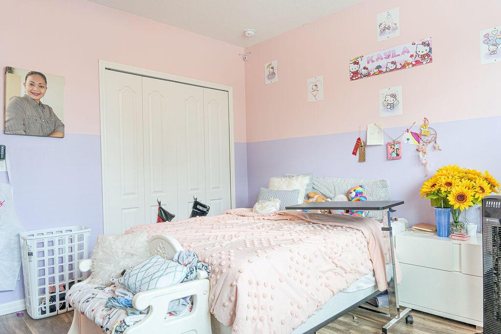 Ver detalles 2108 5 / 3 2274 sq. ft. $ 2026-06-14 0 foto
