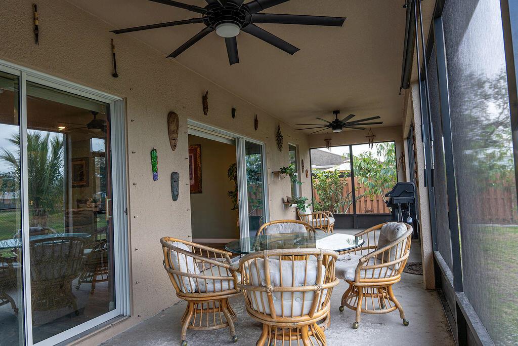 Ver detalles 2108 5 / 3 2274 sq. ft. $ 2026-06-14 0 foto