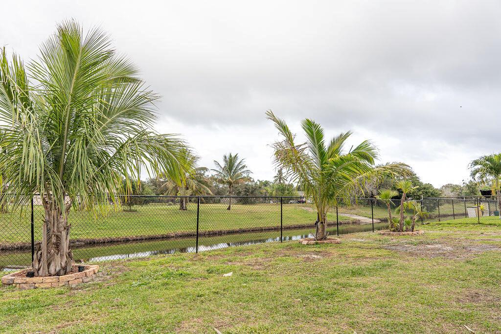 Ver detalles 2108 5 / 3 2274 sq. ft. $ 2026-06-14 0 foto