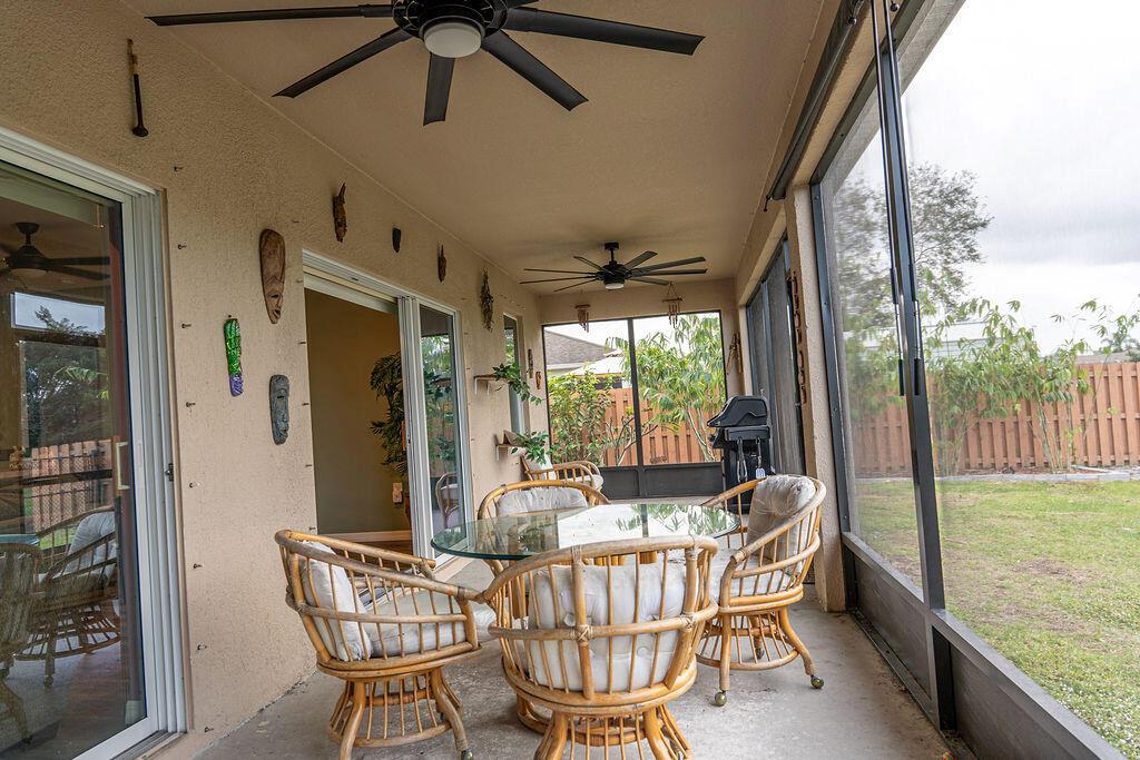 Ver detalles 2108 5 / 3 2274 sq. ft. $ 2026-06-14 0 foto