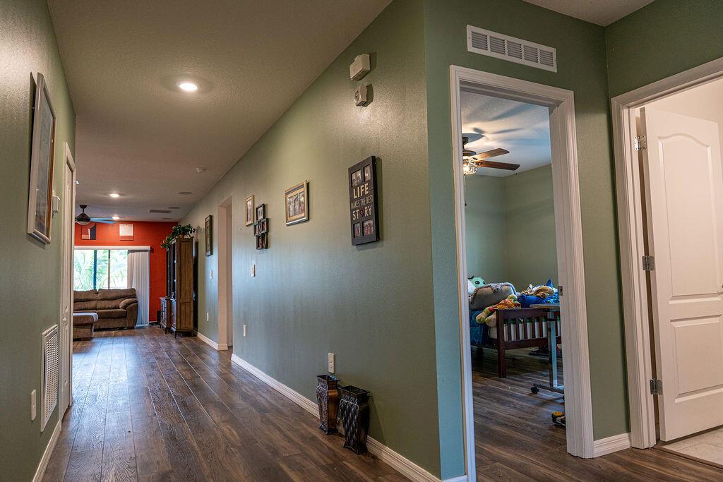 Ver detalles 2108 5 / 3 2274 sq. ft. $ 2026-06-14 0 foto
