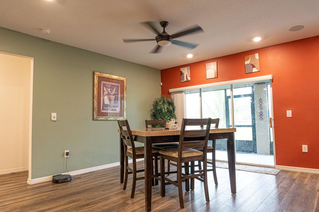 Ver detalles 2108 5 / 3 2274 sq. ft. $ 2026-06-14 0 foto
