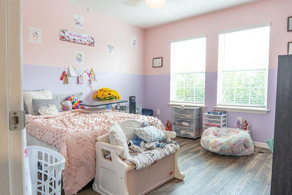 Ver detalles 2108 5 / 3 2274 sq. ft. $ 2026-06-14 0 foto
