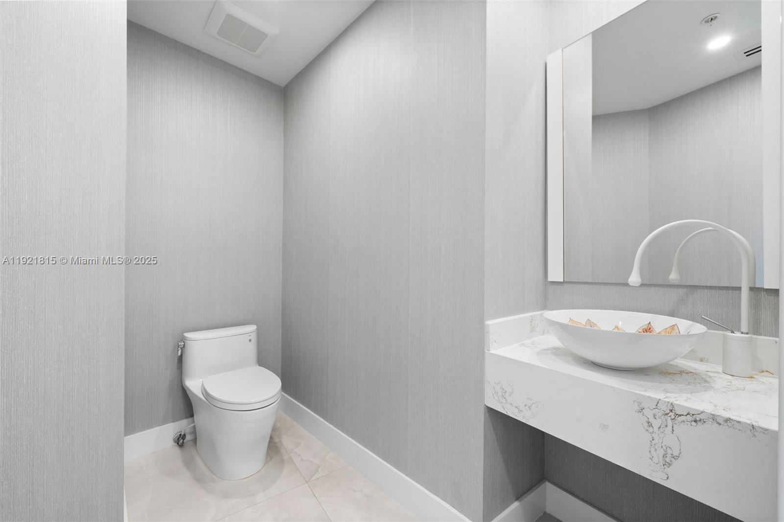 See details 4606 2 / 3 1614 sq. ft. $ 2025-12-01 0 Photo