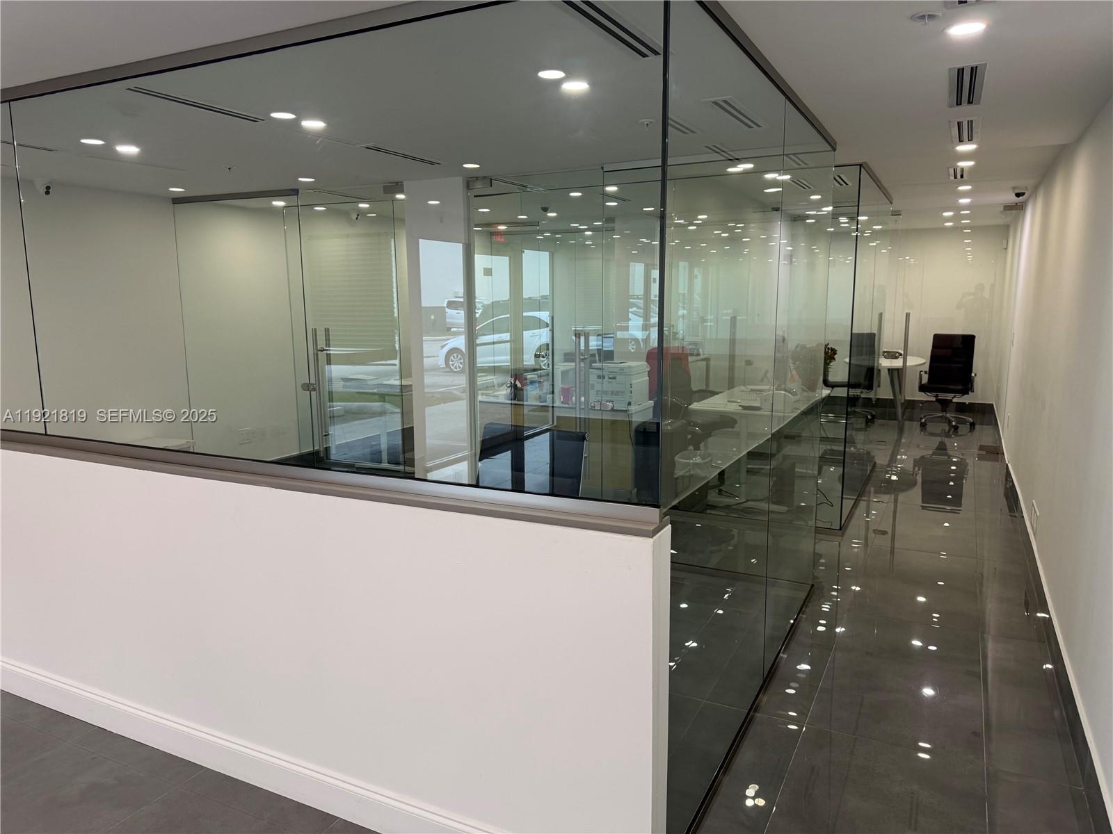 See details 8 / sq. ft. $ 2025-11-27 0 Photo