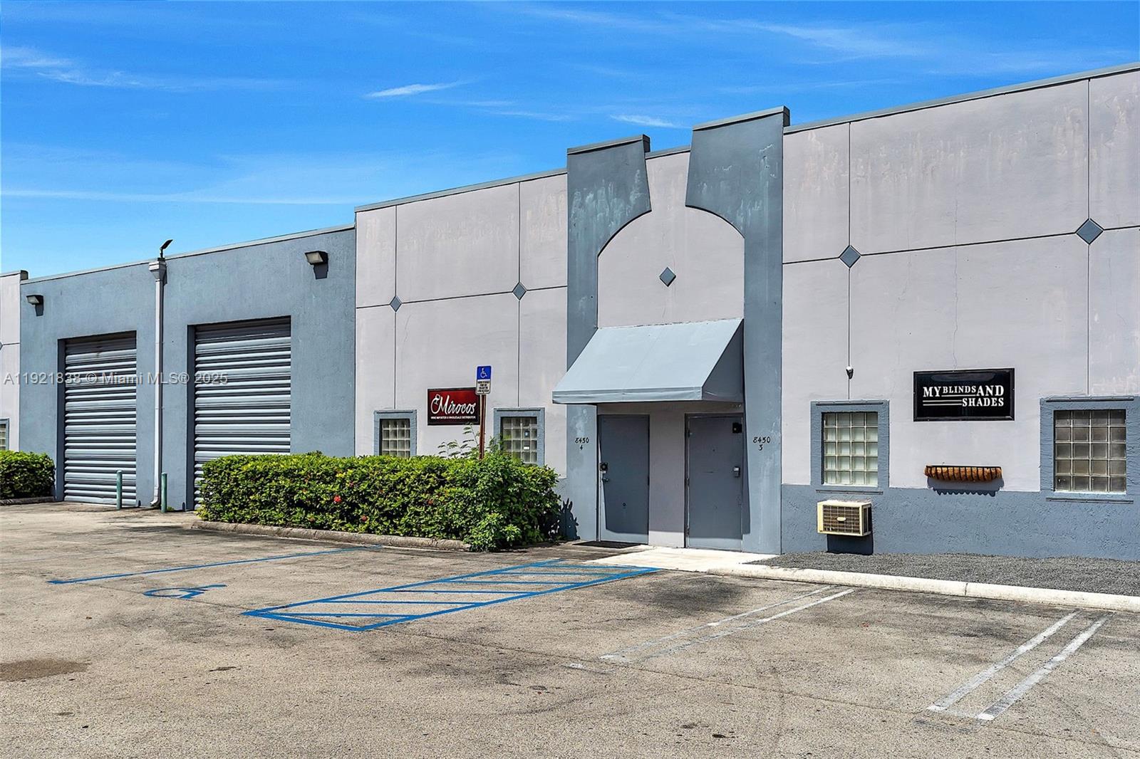   /   sq. ft. $ 2025-11-27 0 Photo