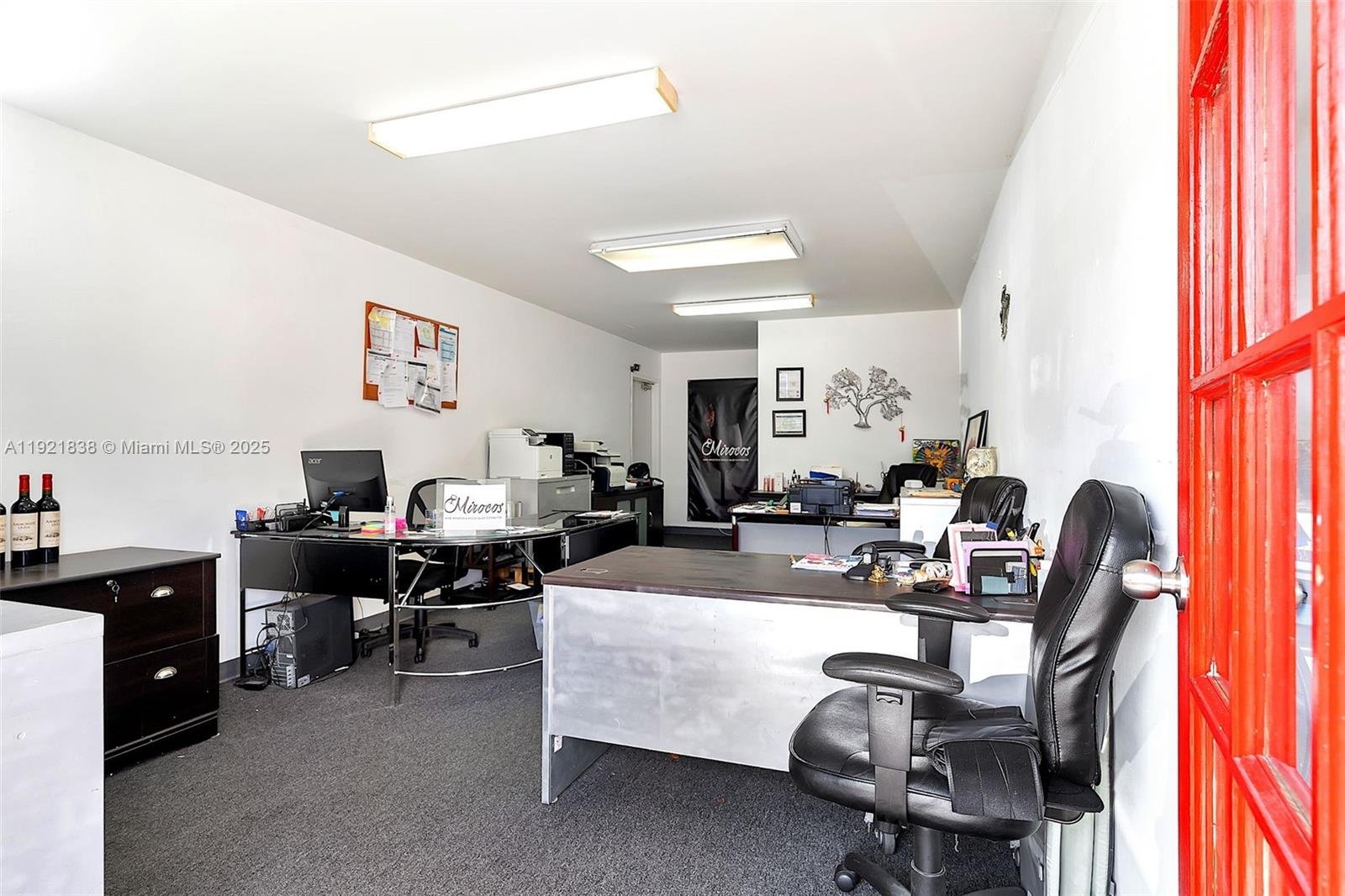   /   sq. ft. $ 2025-11-27 0 Photo