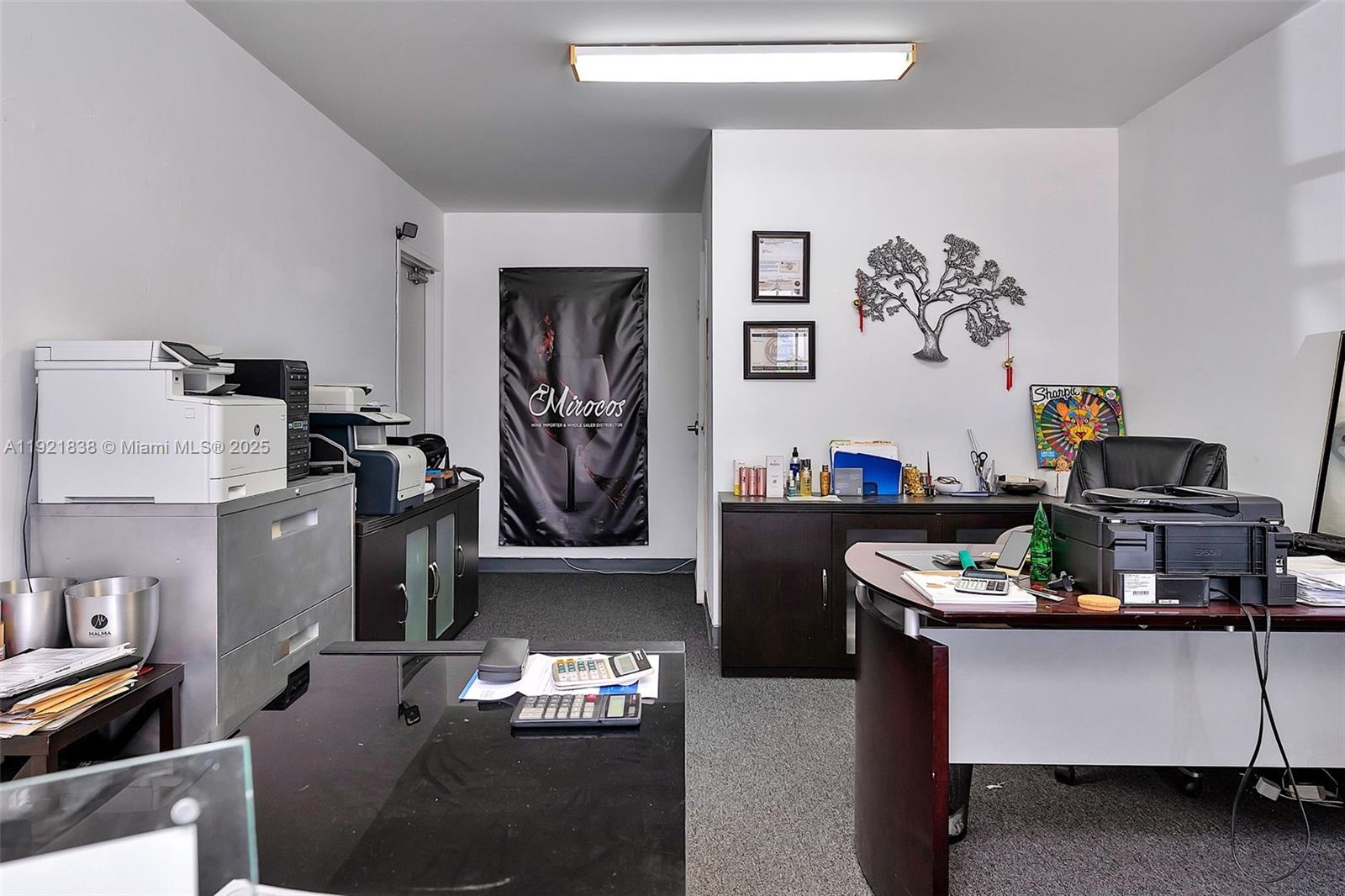   /   sq. ft. $ 2025-11-27 0 Photo