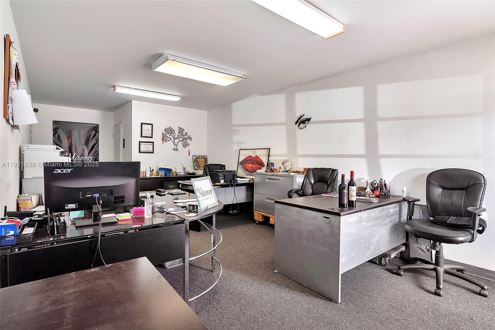   /   sq. ft. $ 2025-11-27 0 Photo