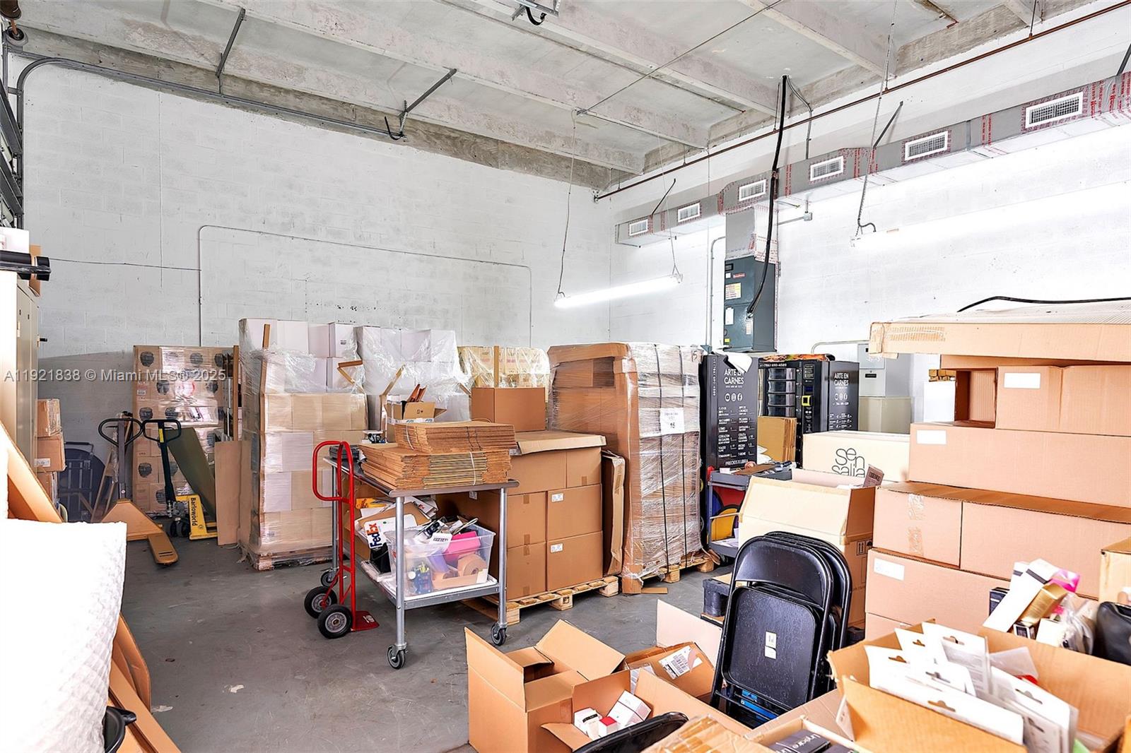   /   sq. ft. $ 2025-11-27 0 Photo