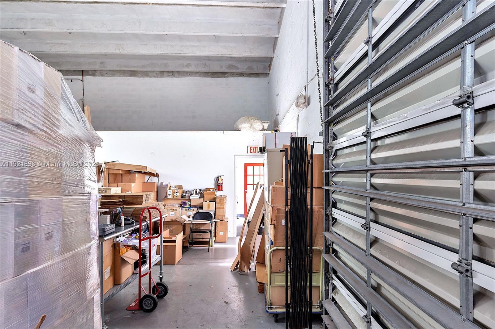   /   sq. ft. $ 2025-11-27 0 Photo