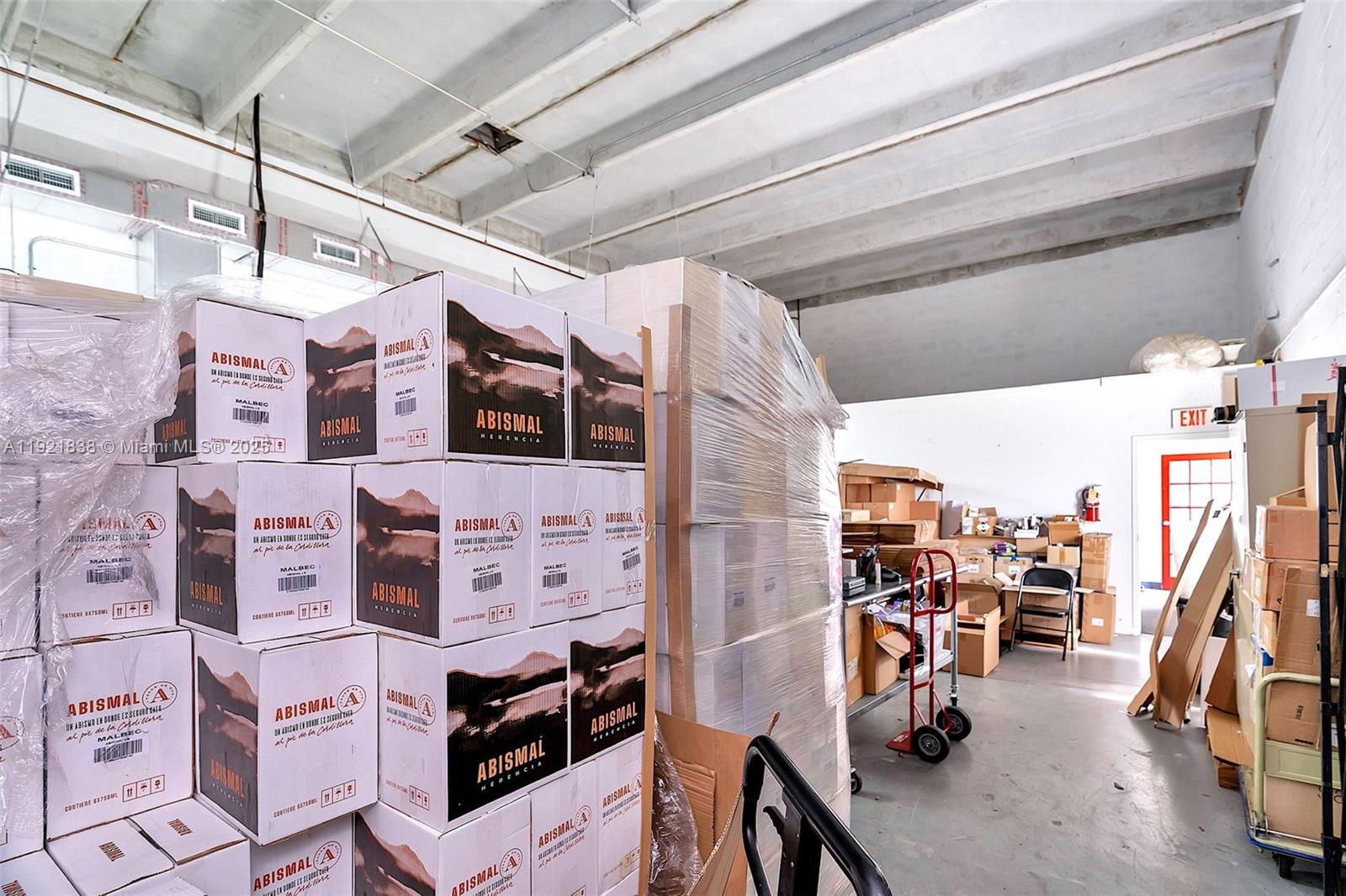   /   sq. ft. $ 2025-11-27 0 Photo