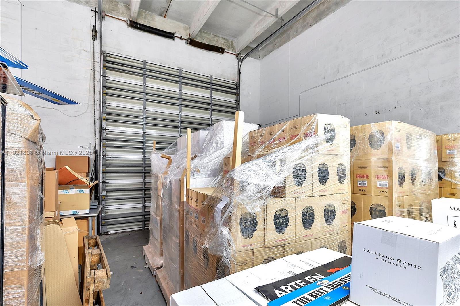   /   sq. ft. $ 2025-11-27 0 Photo