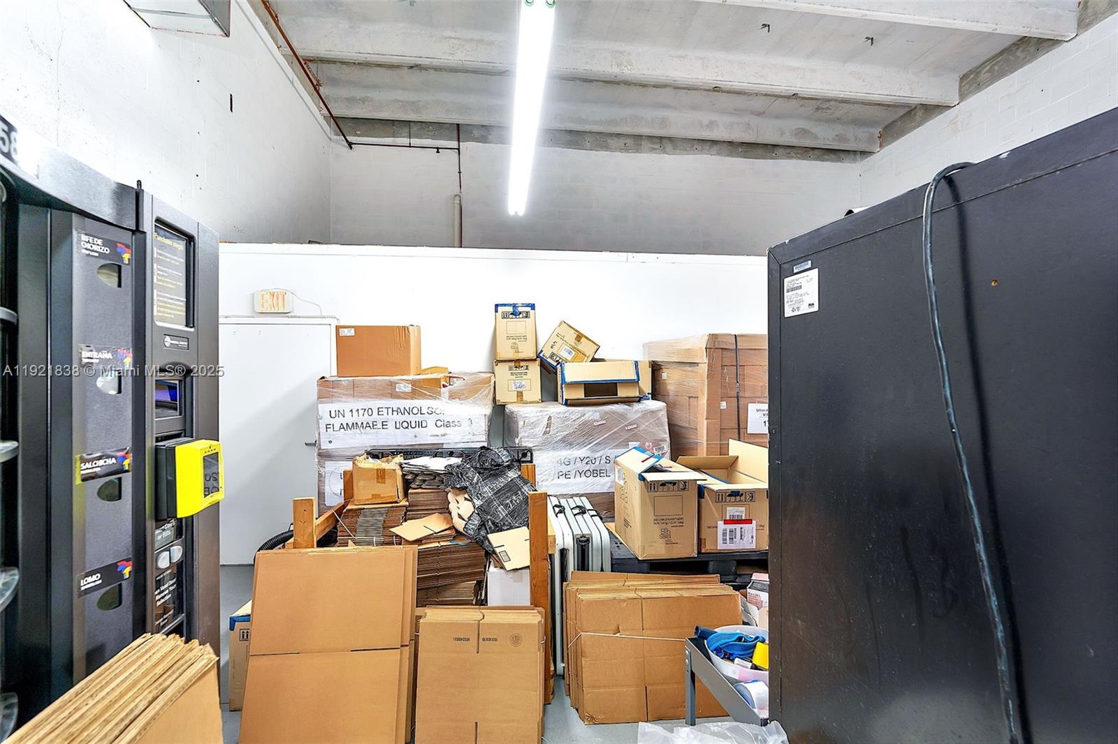   /   sq. ft. $ 2025-11-27 0 Photo