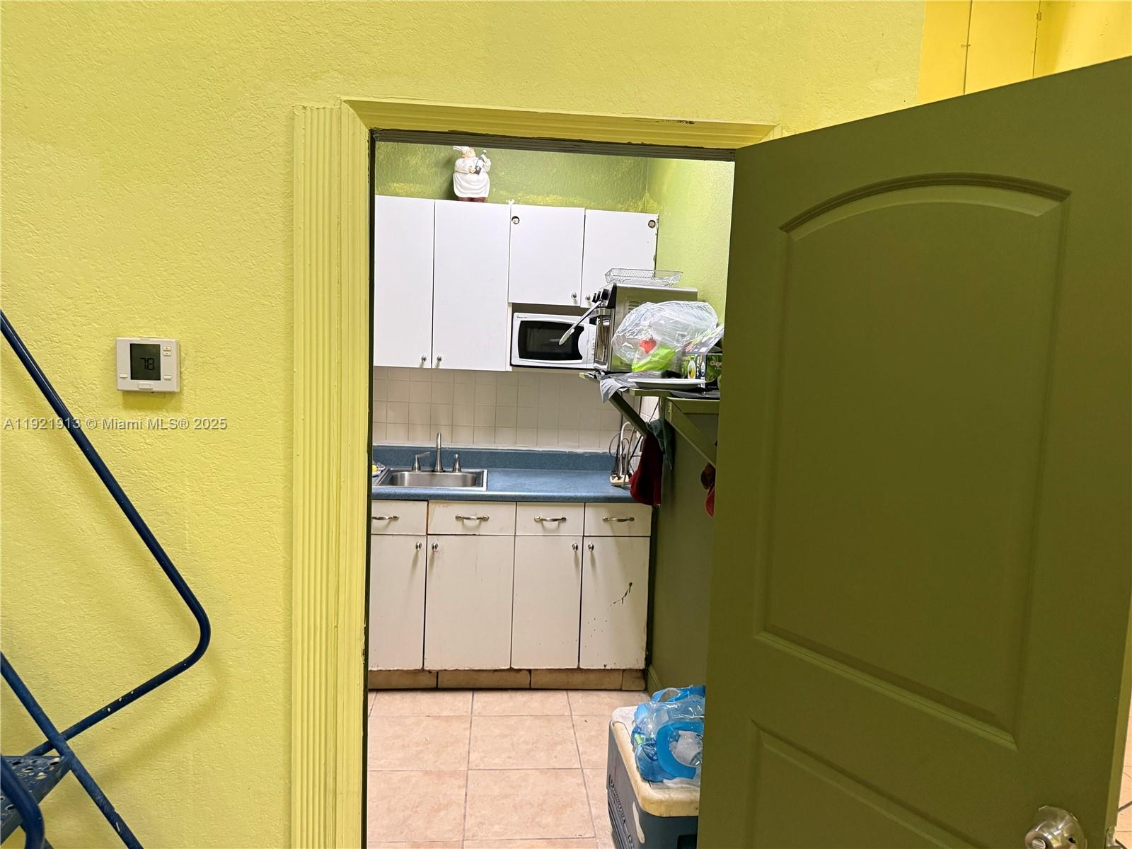 3  /   sq. ft. $ 2025-11-27 0 Photo