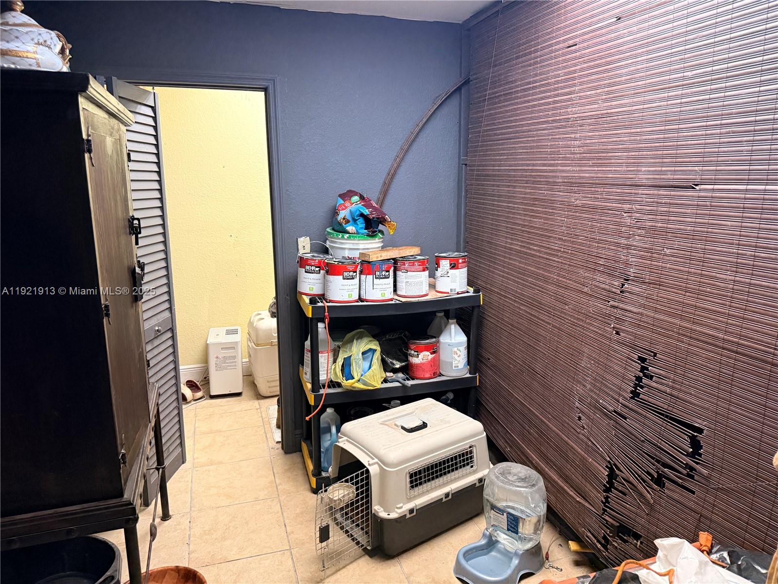 3  /   sq. ft. $ 2025-11-27 0 Photo