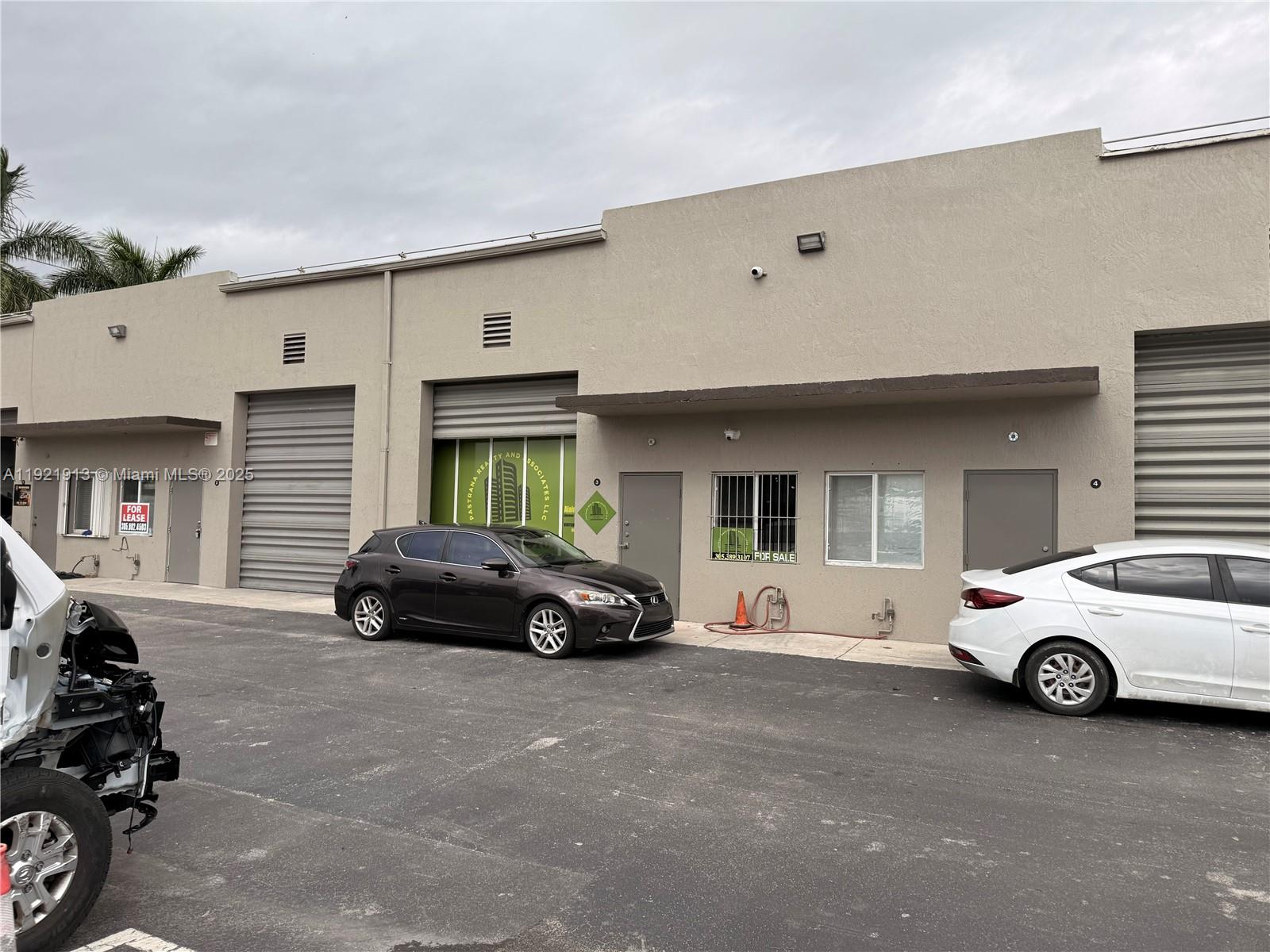 3  /   sq. ft. $ 2025-11-27 0 Photo