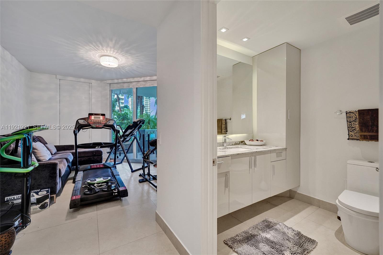 Photo of 21200 Point Place #403, Aventura, Florida, 33180 -
